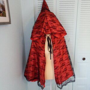 WYLA INC OSFM RED SATIN BLACK LACE OVERLAY HOOD CAPE NECK TIE COSTUME COSPLAY